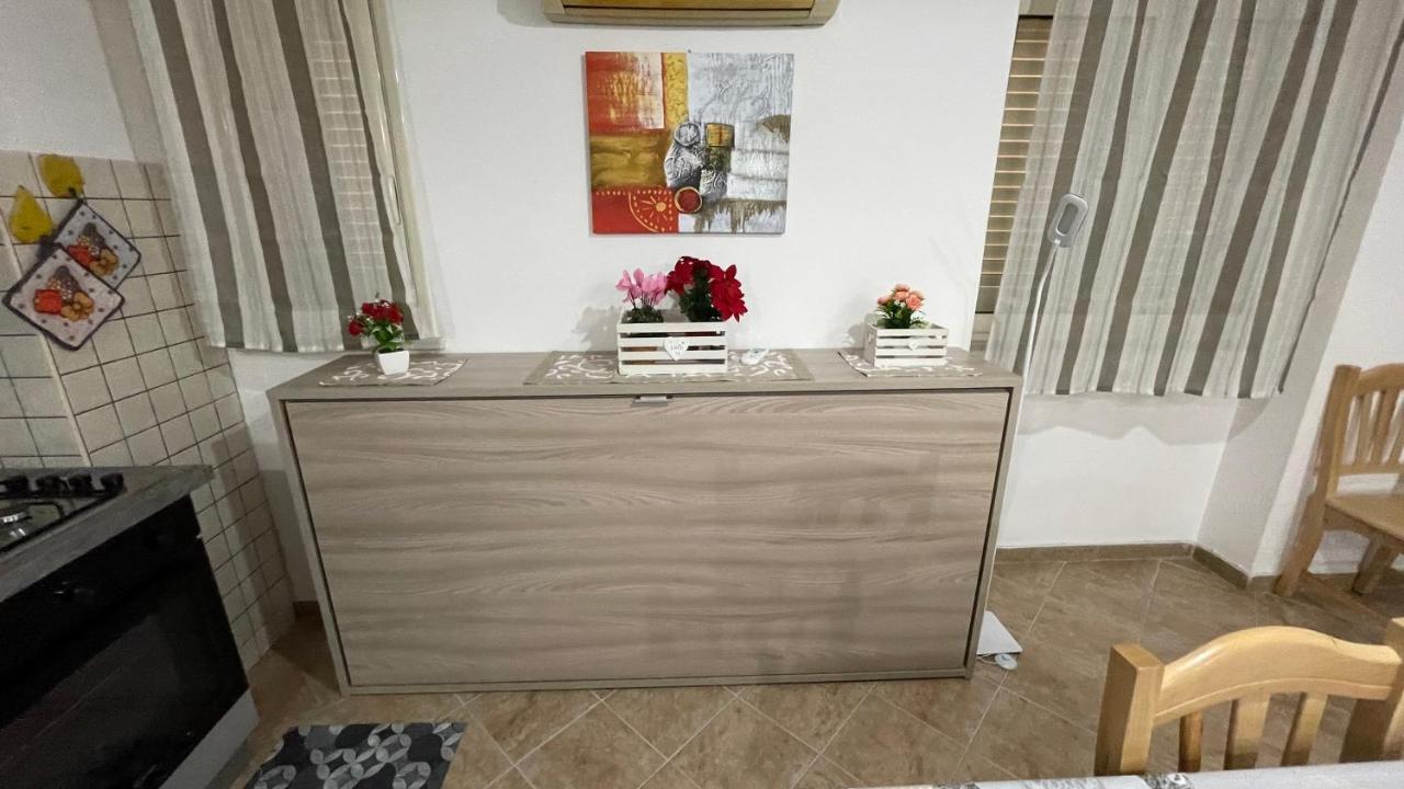 Casa Vacanze Antico Cortile Delle Palme Villa Villagrazia Di Carini Buitenkant foto