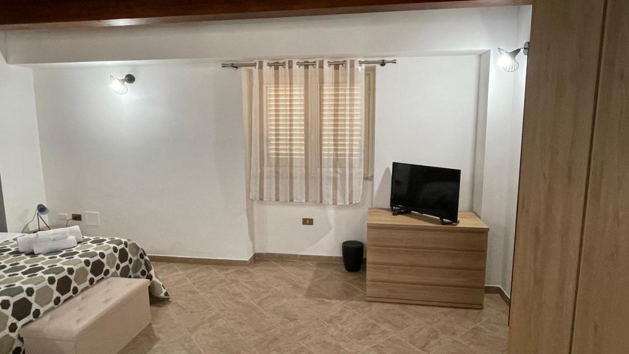 Casa Vacanze Antico Cortile Delle Palme Villa Villagrazia Di Carini Buitenkant foto