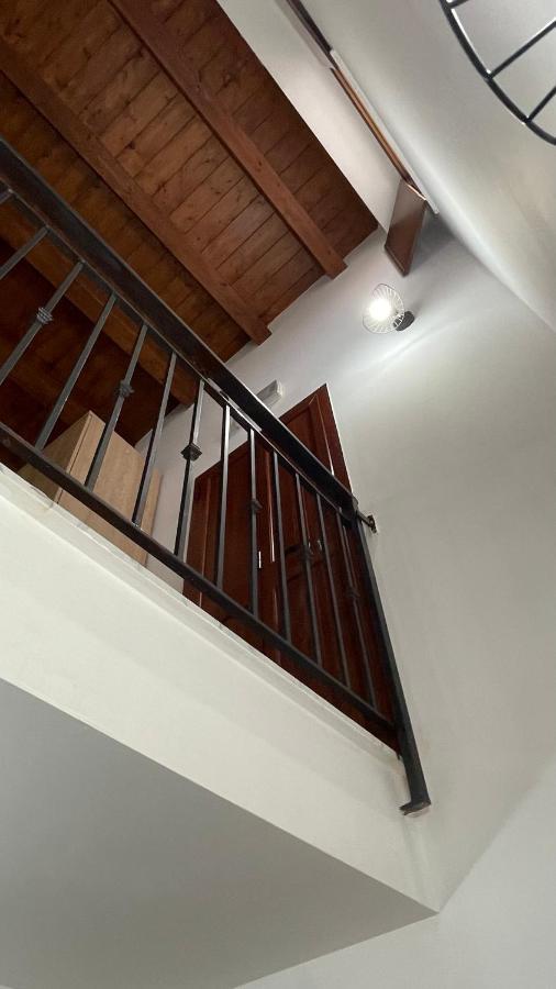 Casa Vacanze Antico Cortile Delle Palme Villa Villagrazia Di Carini Buitenkant foto