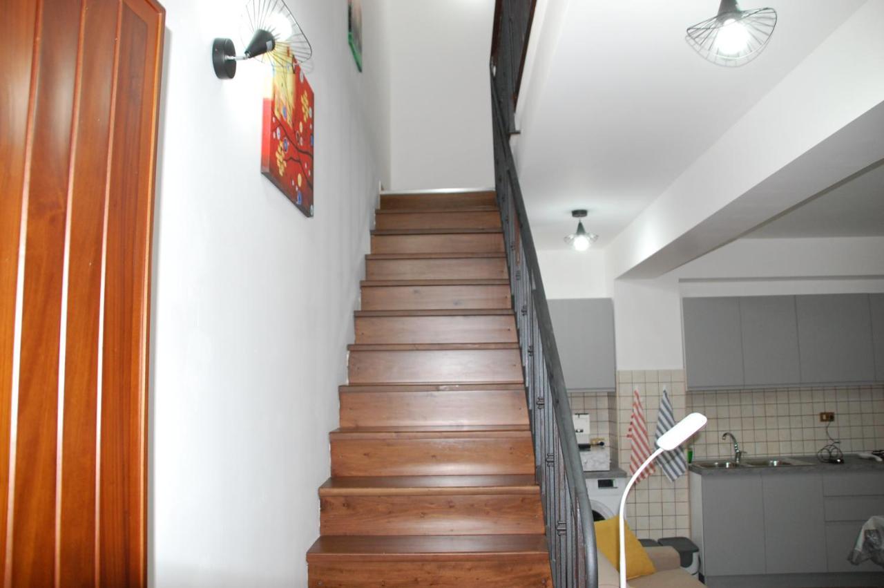 Casa Vacanze Antico Cortile Delle Palme Villa Villagrazia Di Carini Buitenkant foto