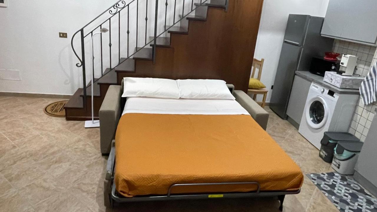 Casa Vacanze Antico Cortile Delle Palme Villa Villagrazia Di Carini Buitenkant foto